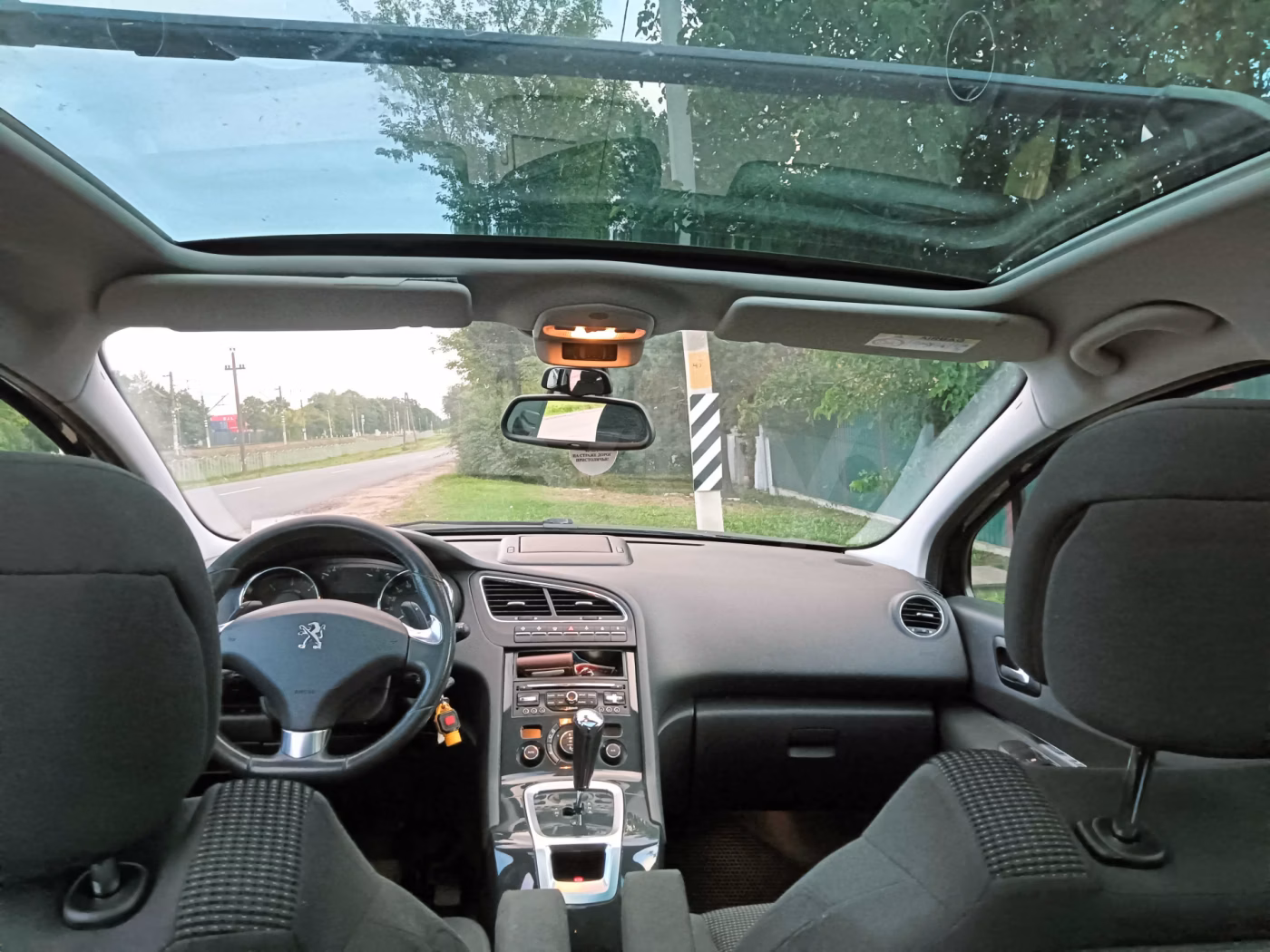 Peugeot 5008 фото 6