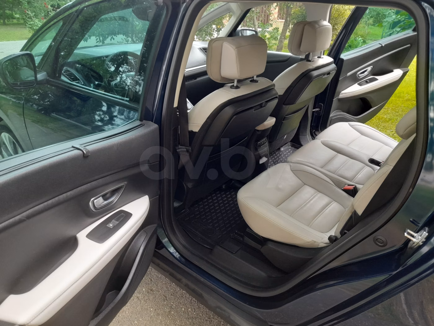 Renault Grand Scenic фото 7