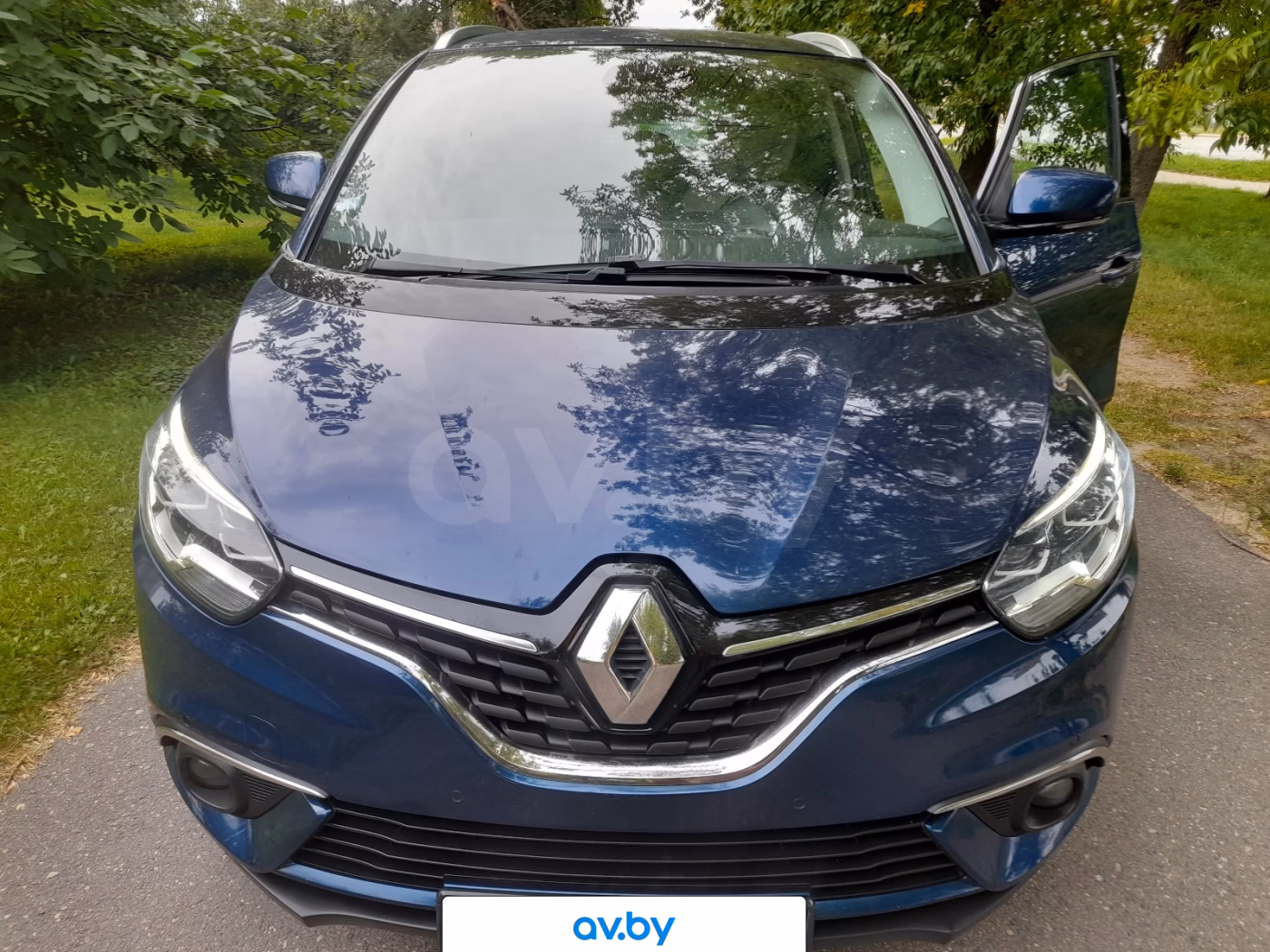 Renault Grand Scenic фото 20