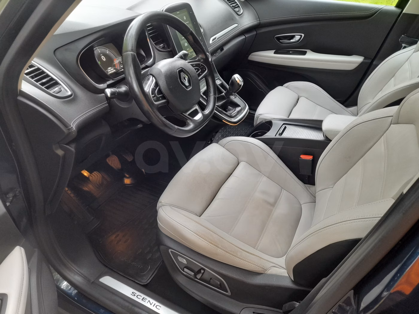 Renault Grand Scenic фото 17