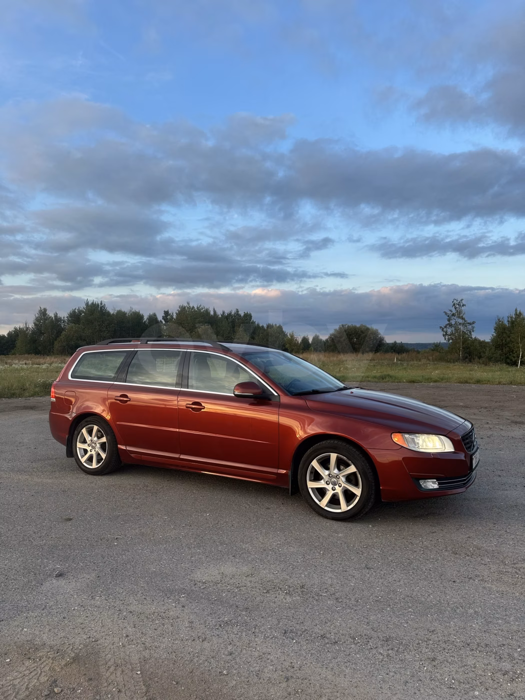 Volvo V70 фото 3