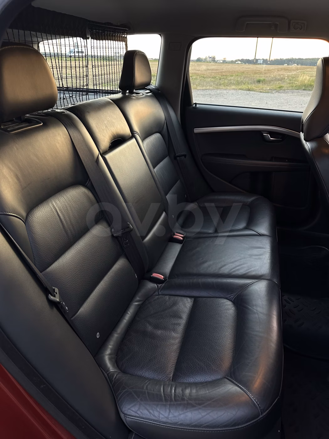 Volvo V70 фото 8