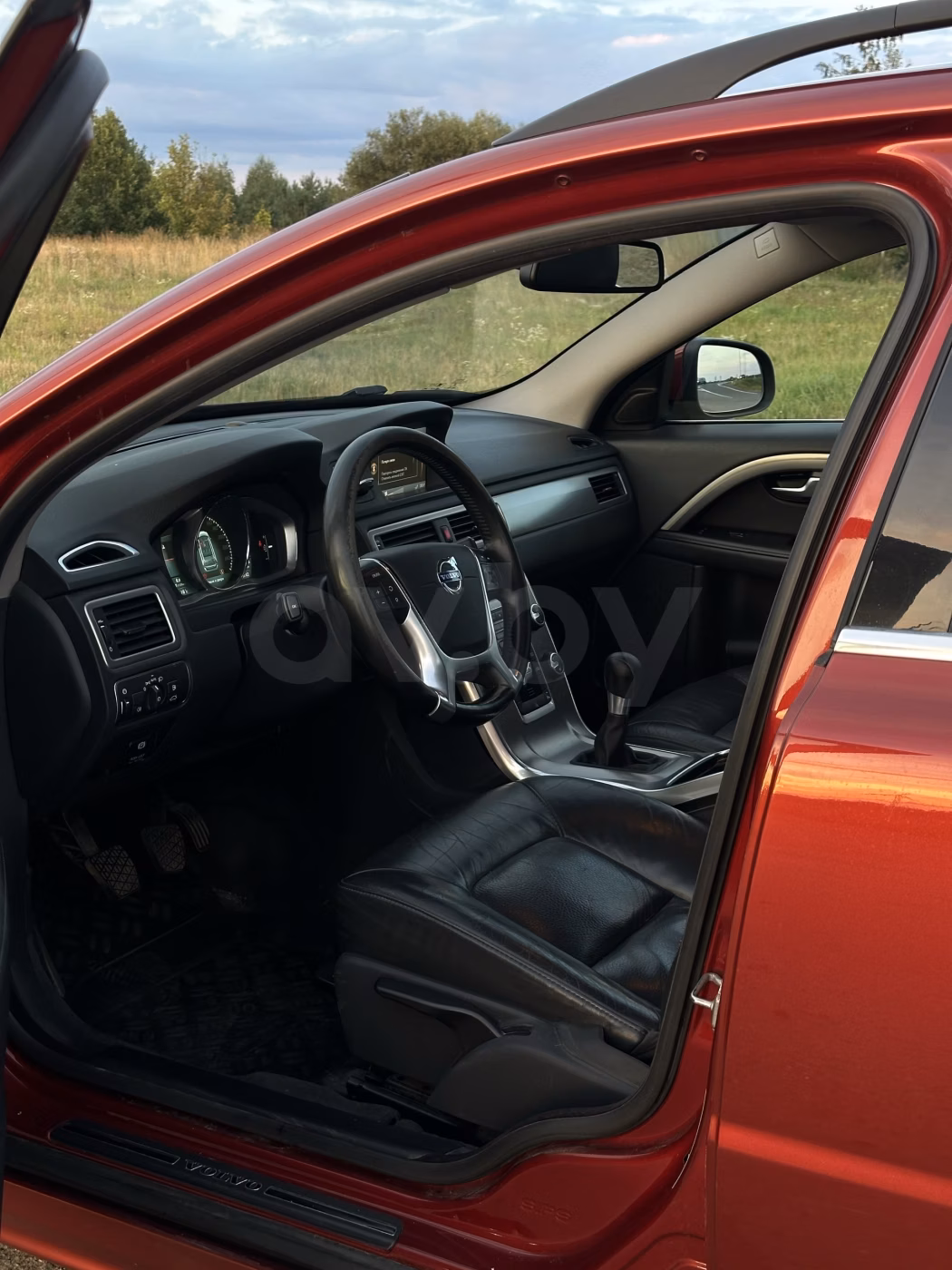 Volvo V70 фото 14