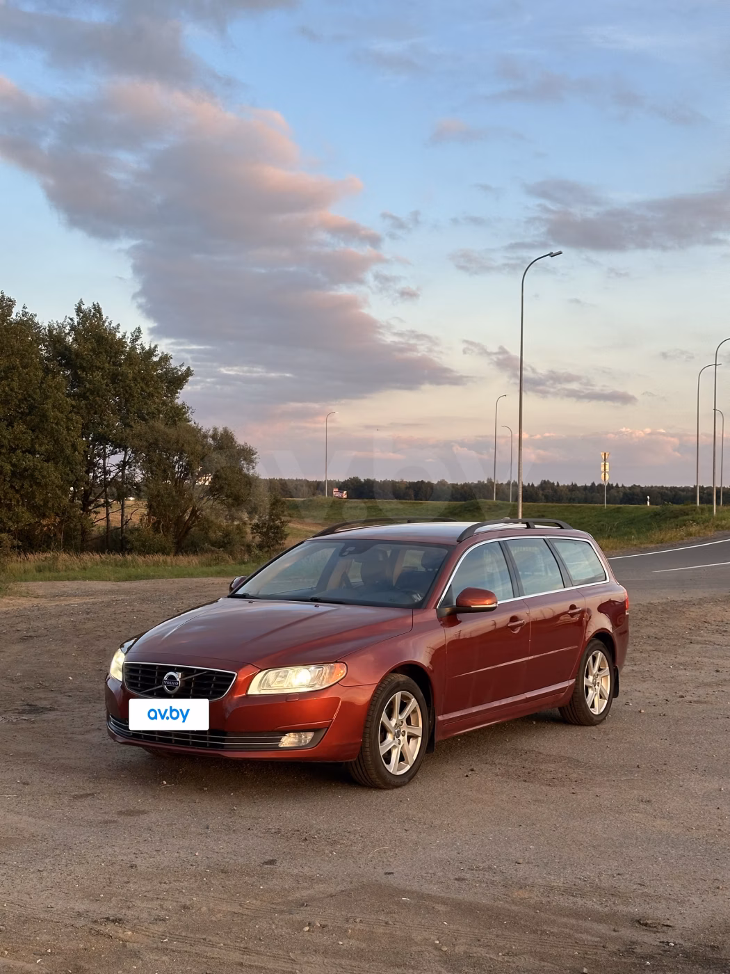 Volvo V70 фото 19