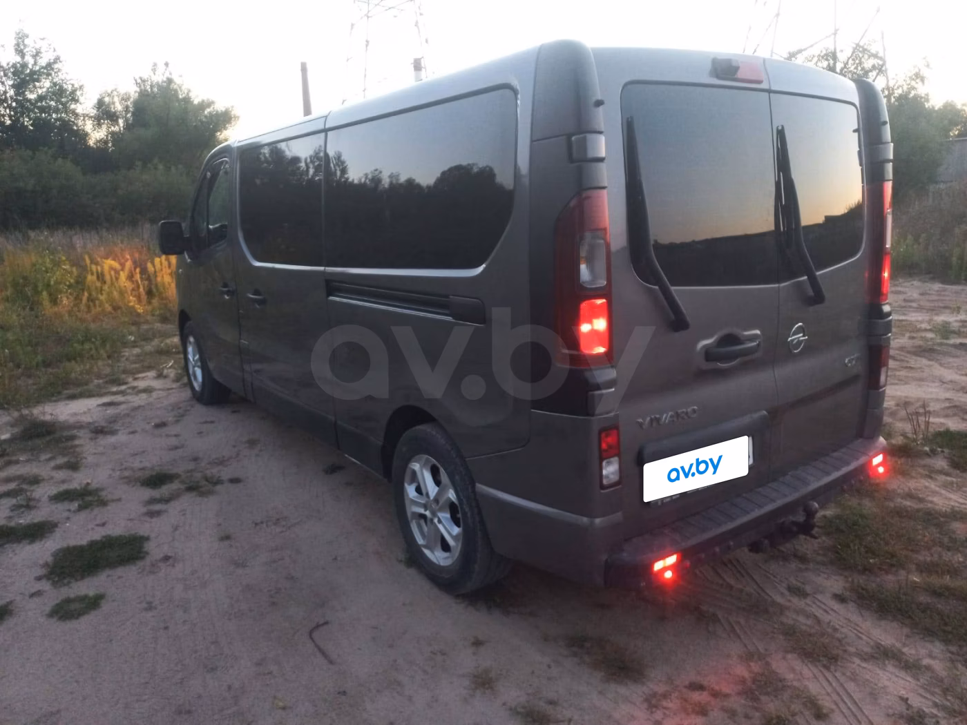 Opel Vivaro фото 3