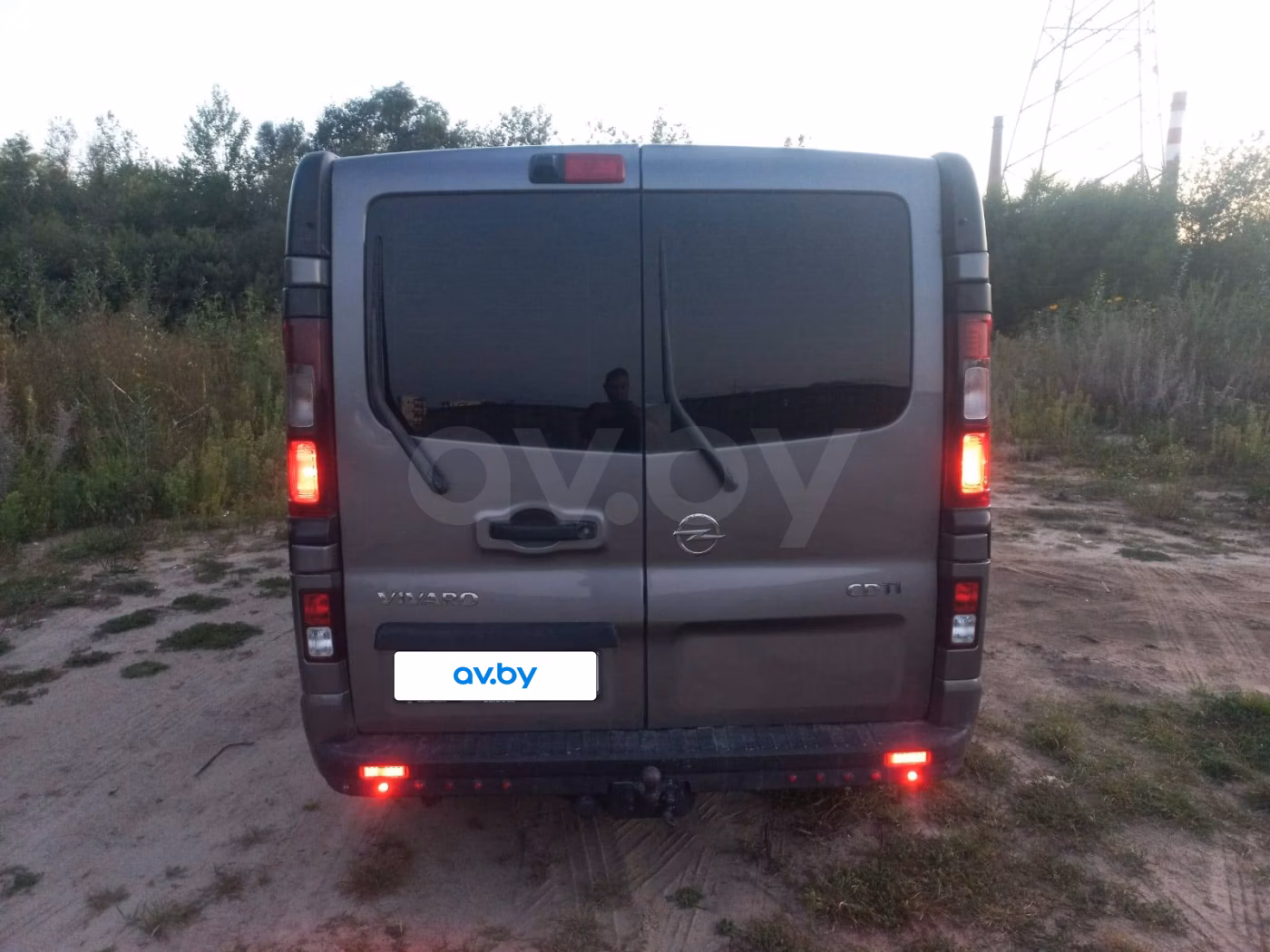 Opel Vivaro фото 6