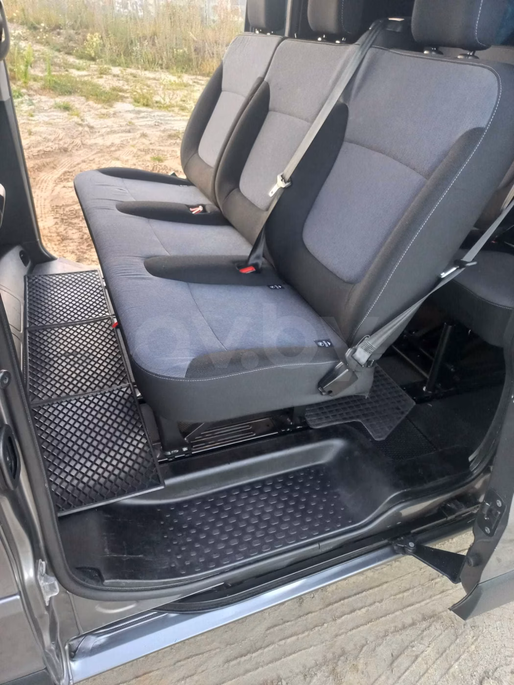 Opel Vivaro фото 11