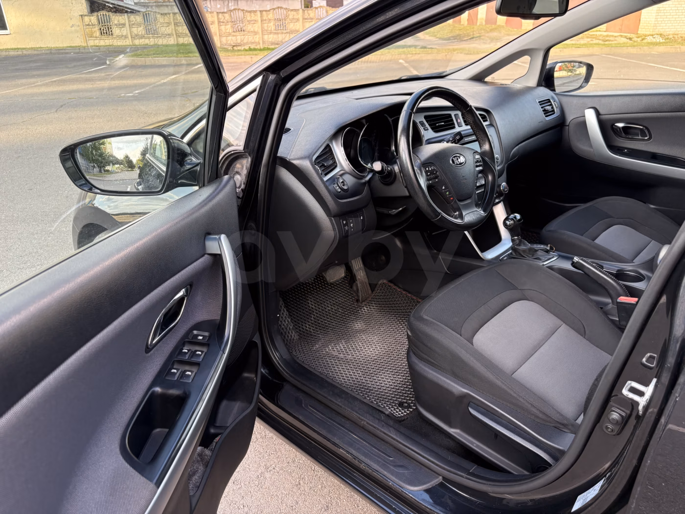 Kia Cee'd фото 9