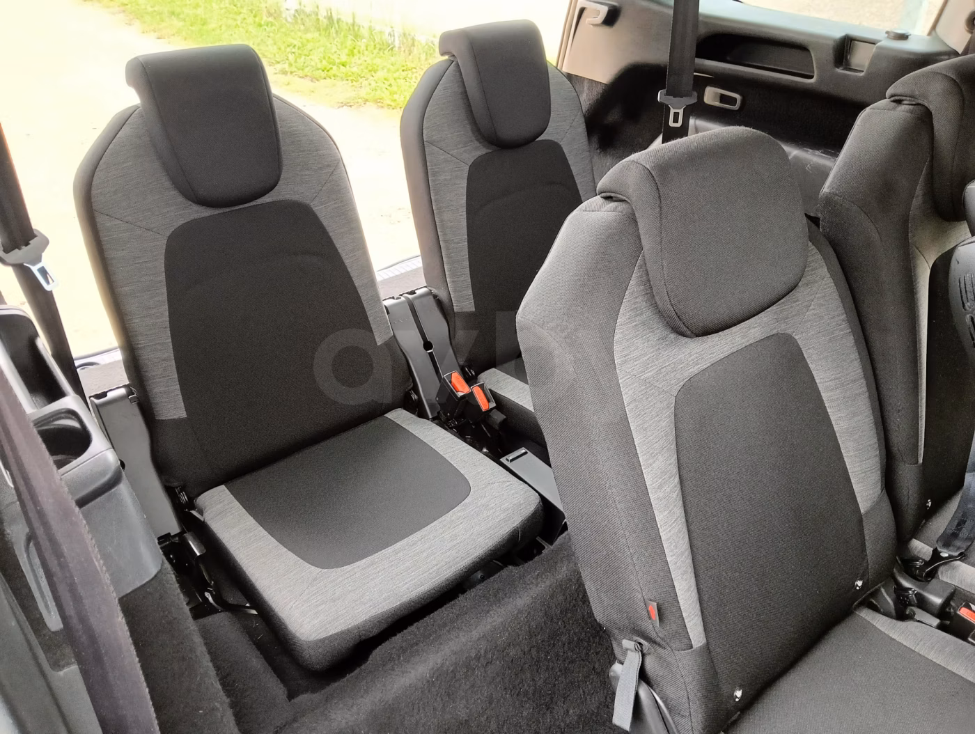 Citroen C4 Grand Picasso фото 16