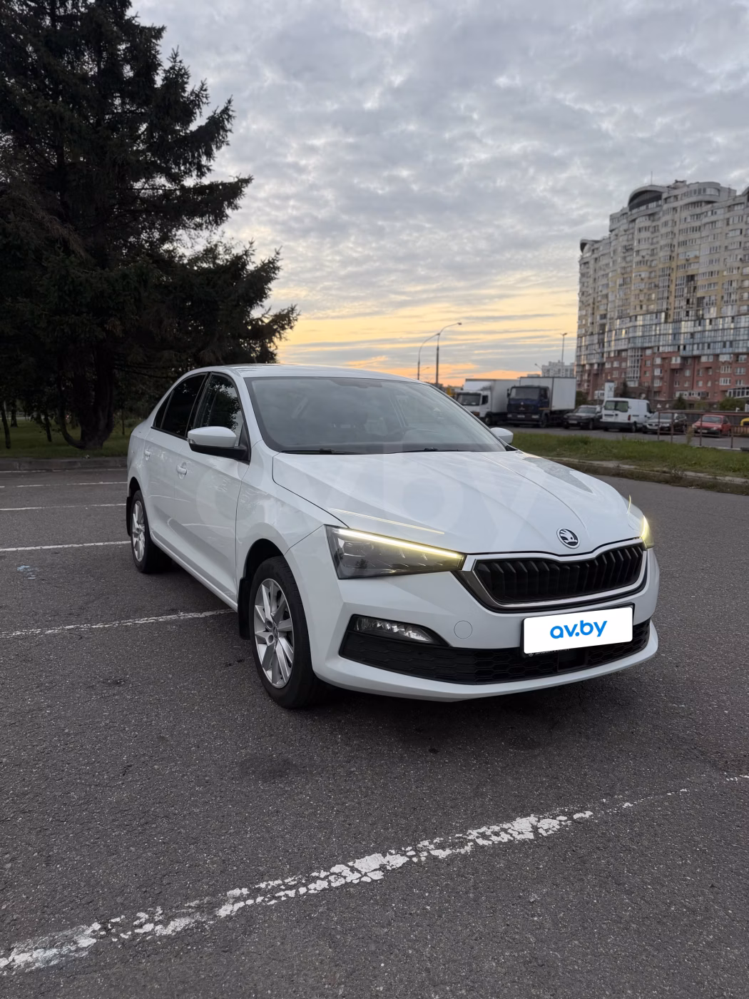 Skoda Rapid фото 2