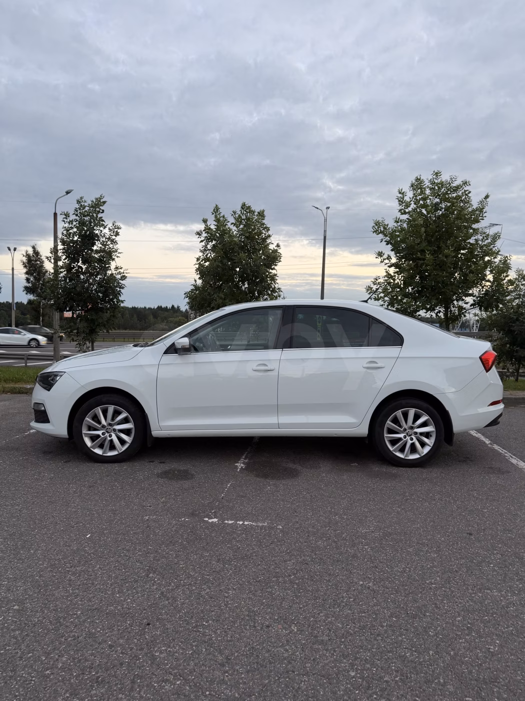 Skoda Rapid фото 8