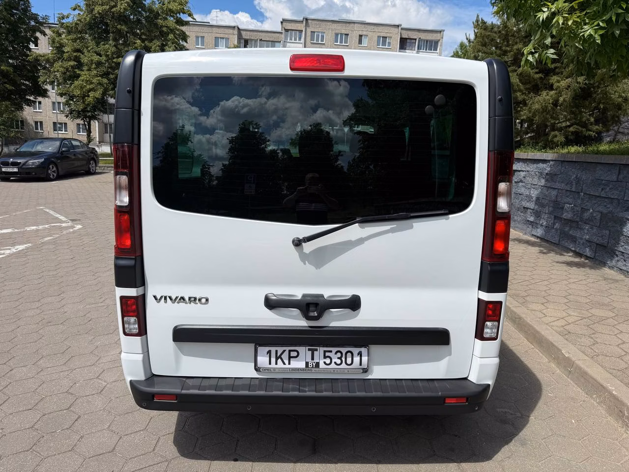 Opel Vivaro фото 8