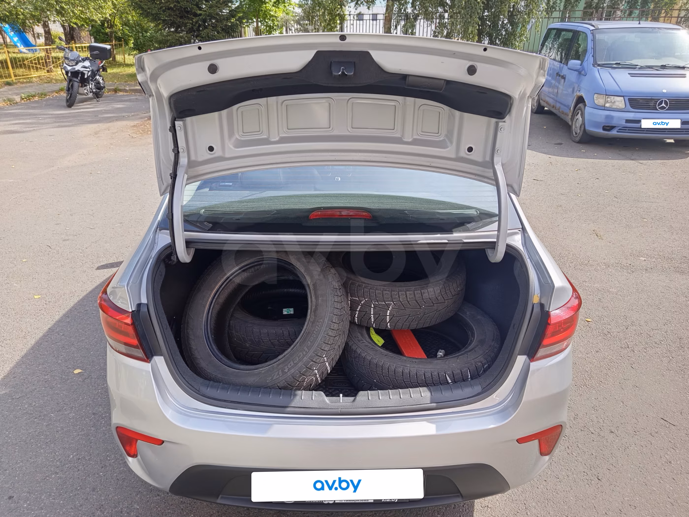 Kia Rio фото 6