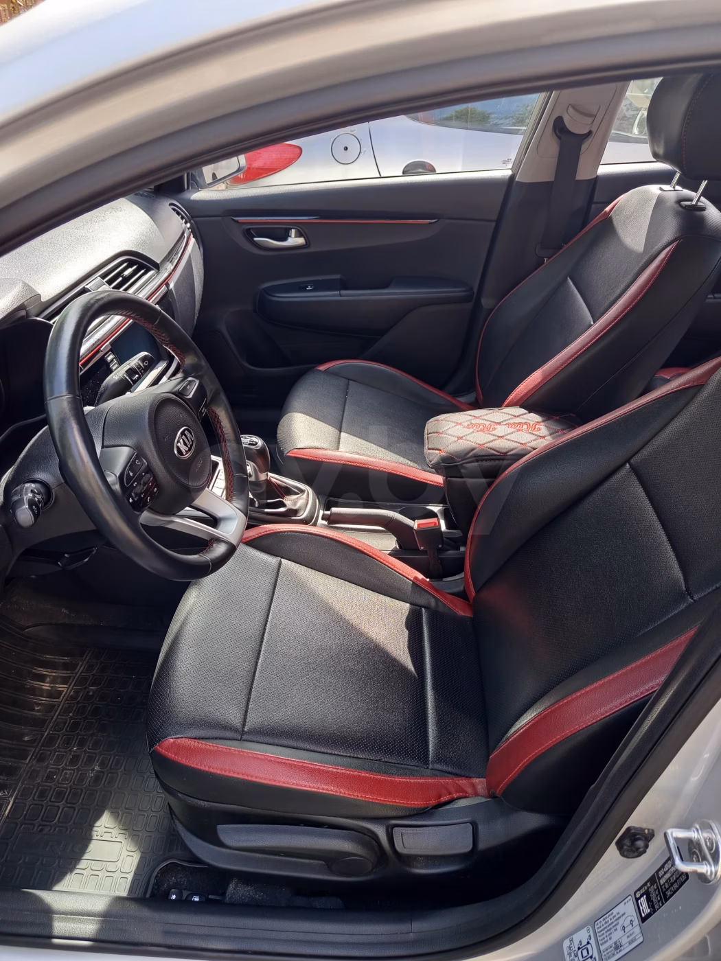 Kia Rio фото 9