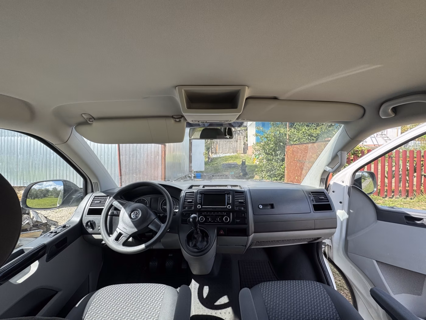 Volkswagen Caravelle фото 11