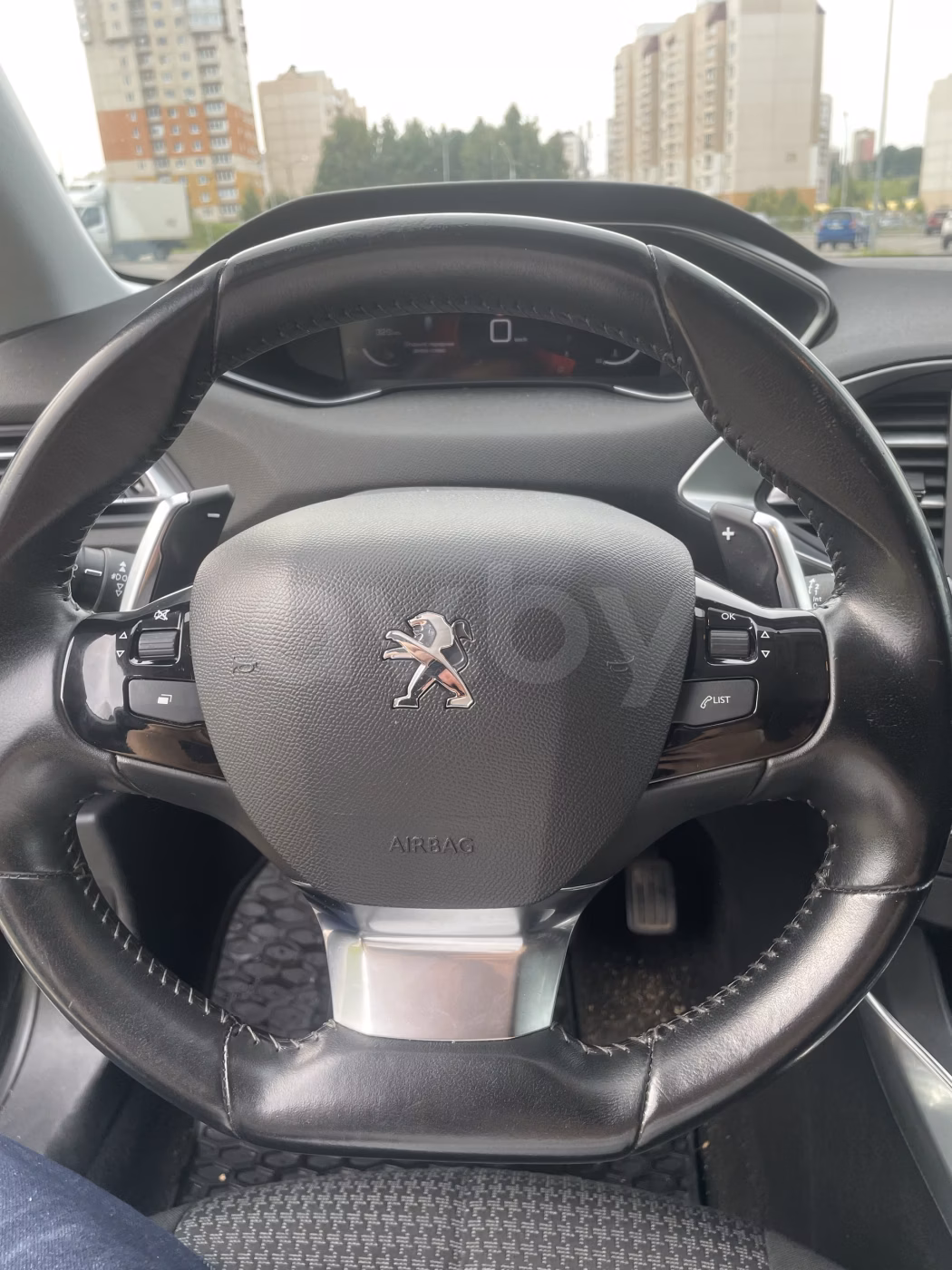 Peugeot 308 фото 8