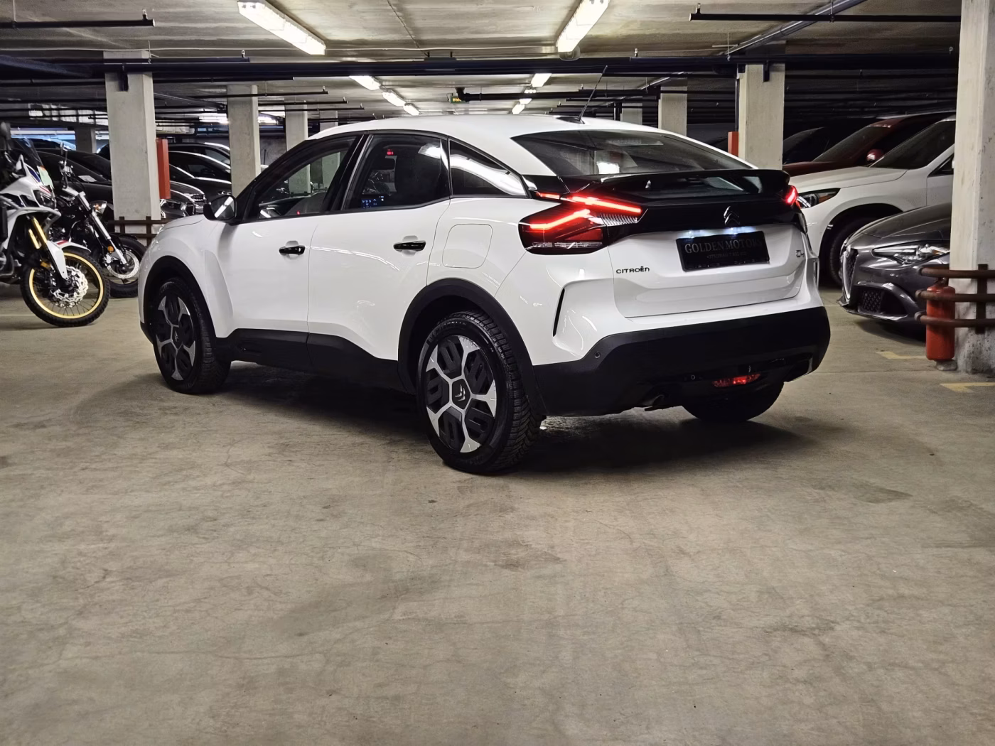 Citroen C4 фото 4