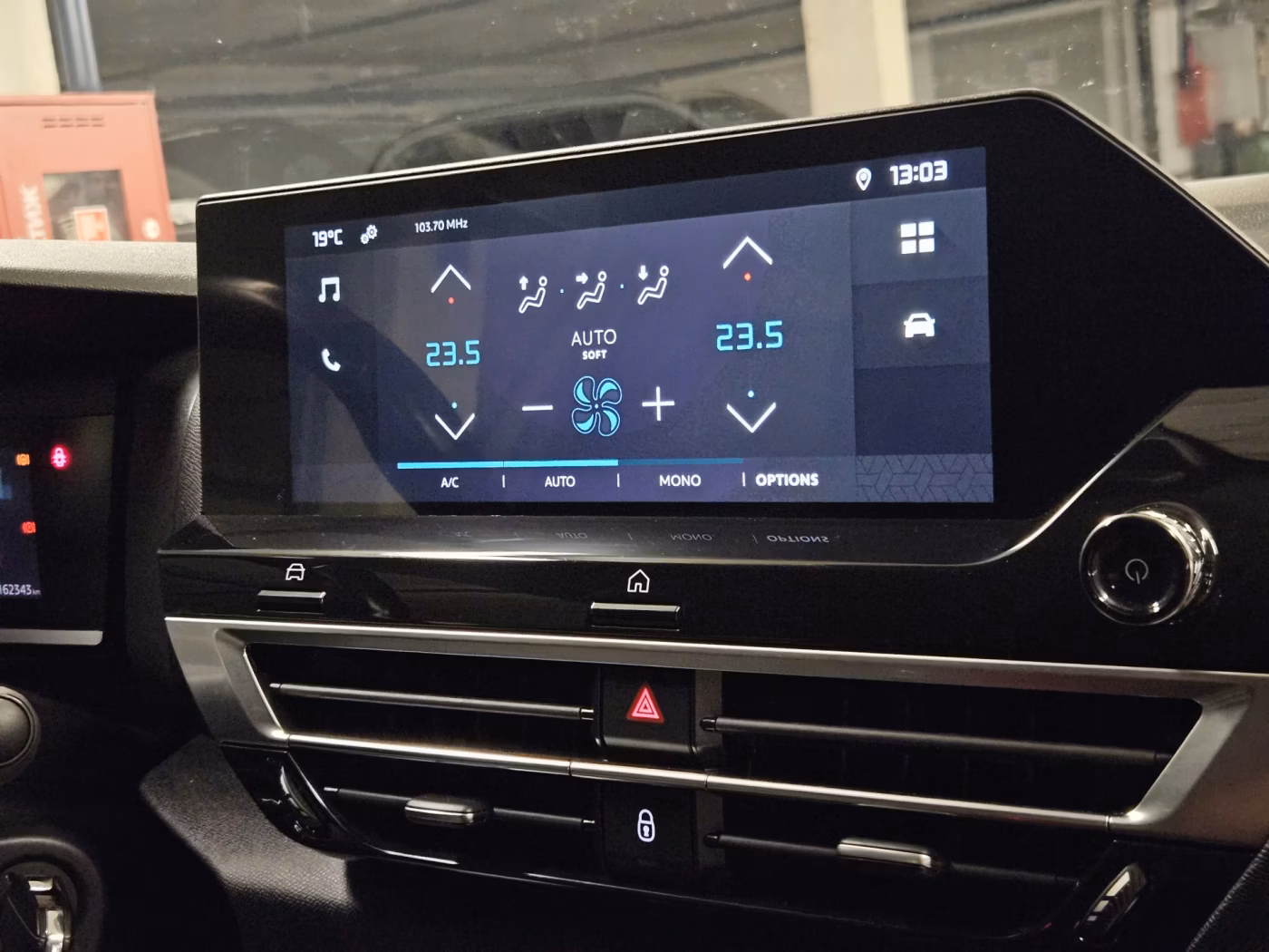 Citroen C4 фото 14