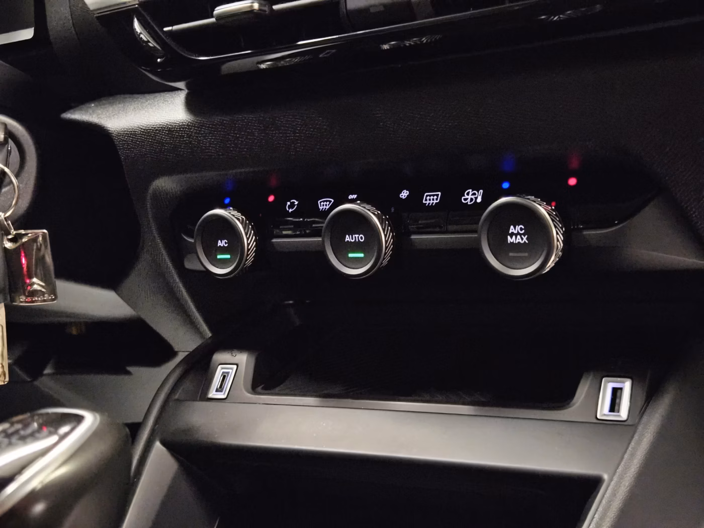 Citroen C4 фото 15