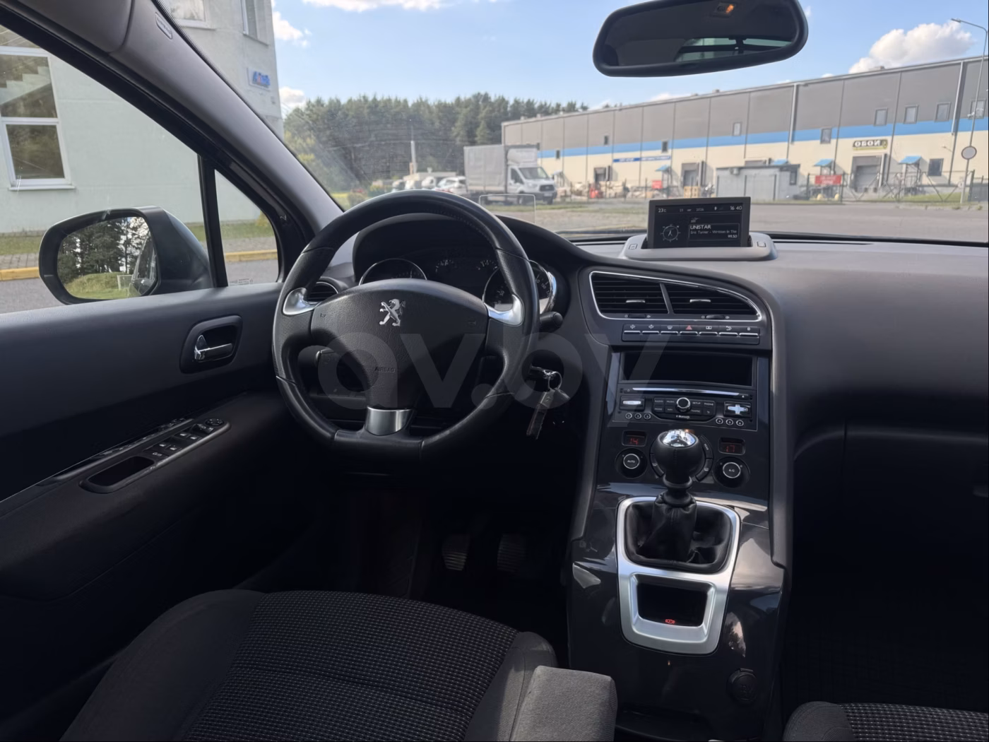 Peugeot 5008 фото 14
