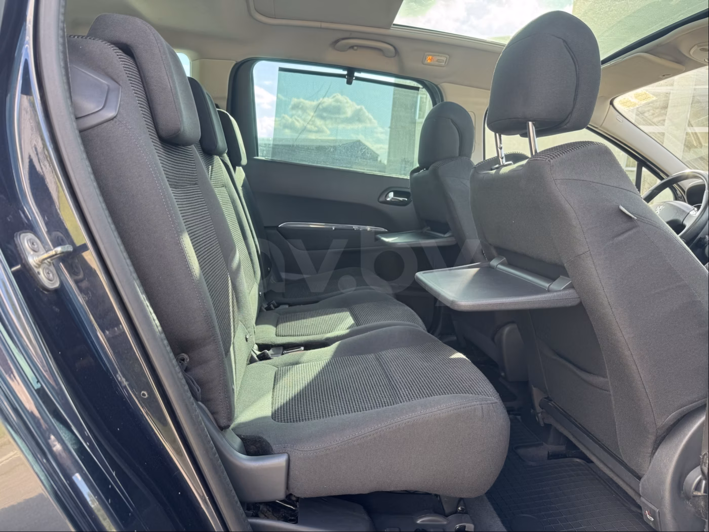 Peugeot 5008 фото 17
