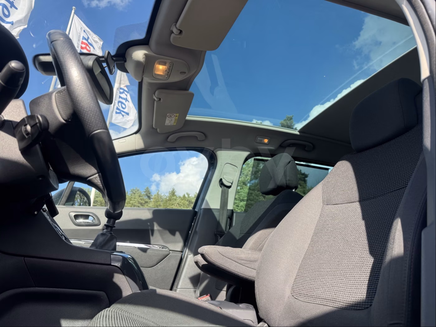 Peugeot 5008 фото 15