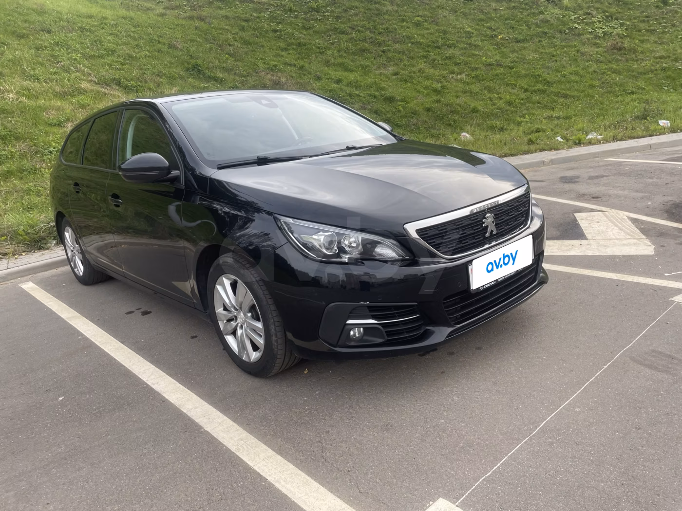 Peugeot 308 фото 2