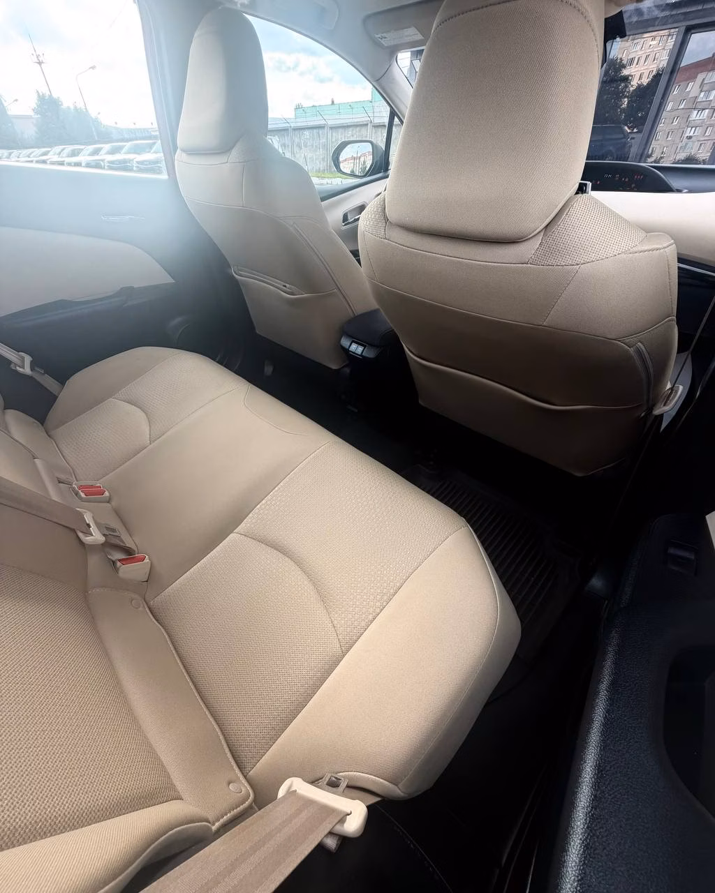 Toyota Prius фото 13