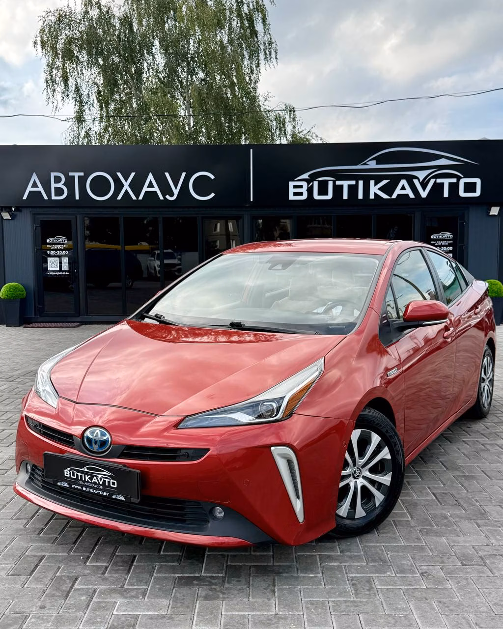 Toyota Prius фото 3