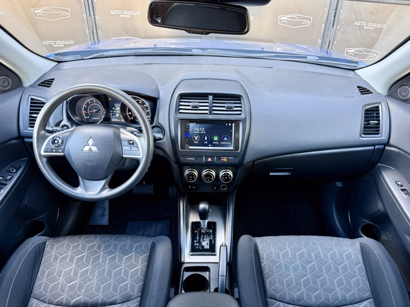 Mitsubishi Outlander Sport фото 16