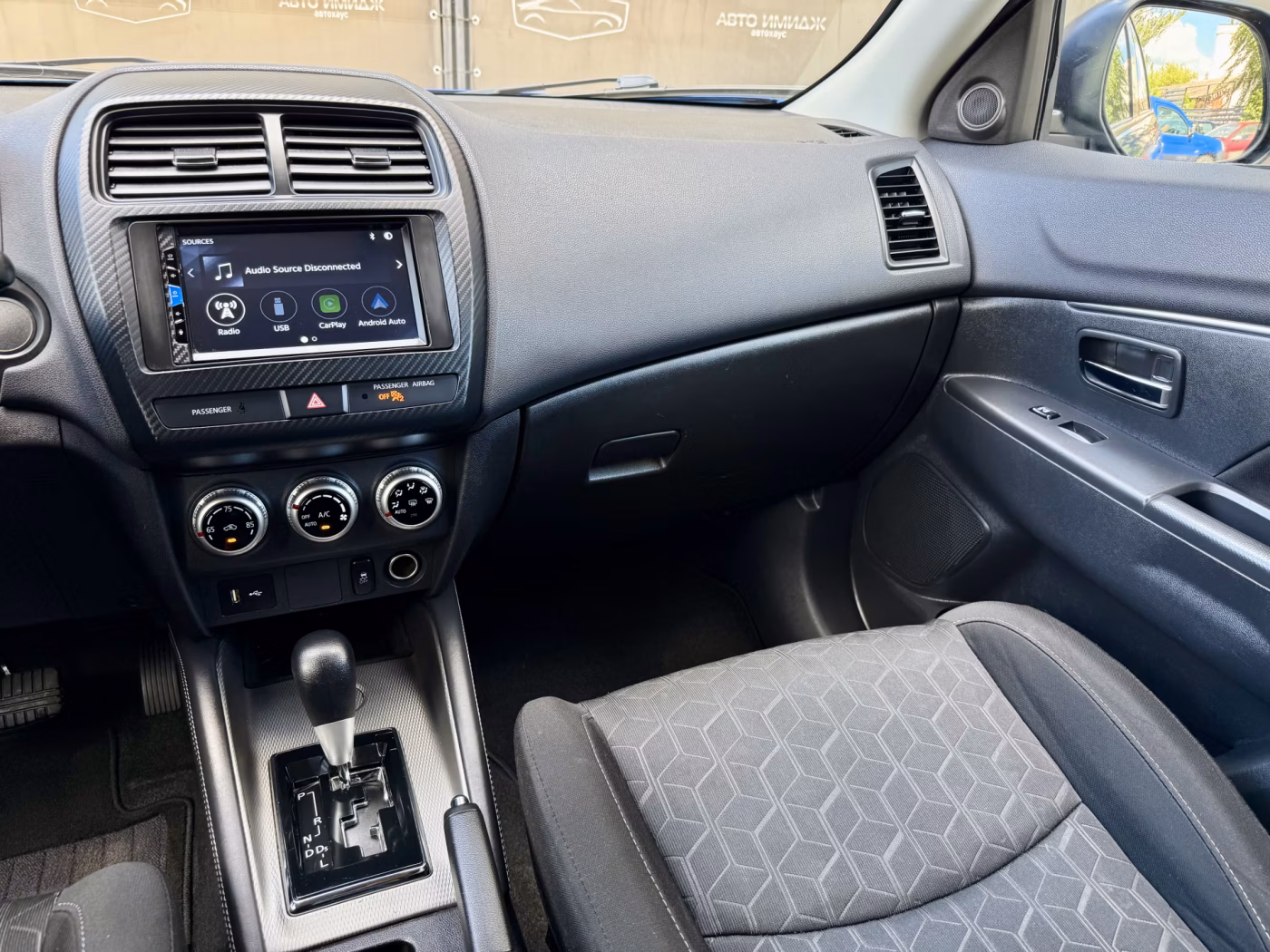 Mitsubishi Outlander Sport фото 14