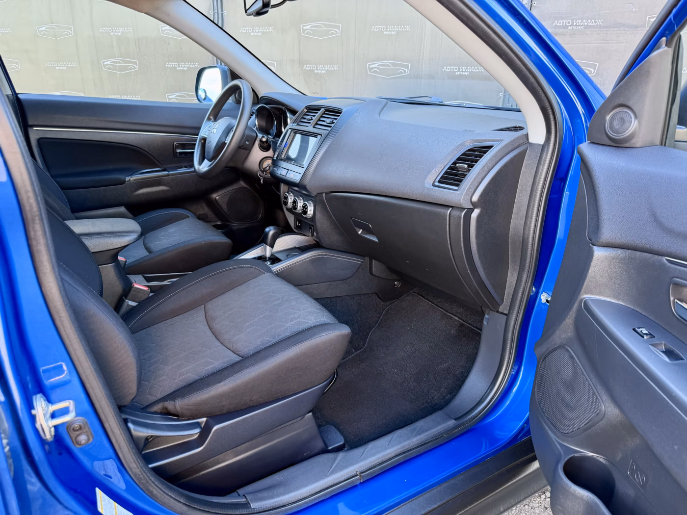 Mitsubishi Outlander Sport фото 20