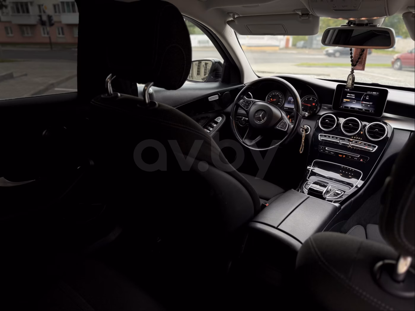Mercedes-Benz C-Класс фото 18