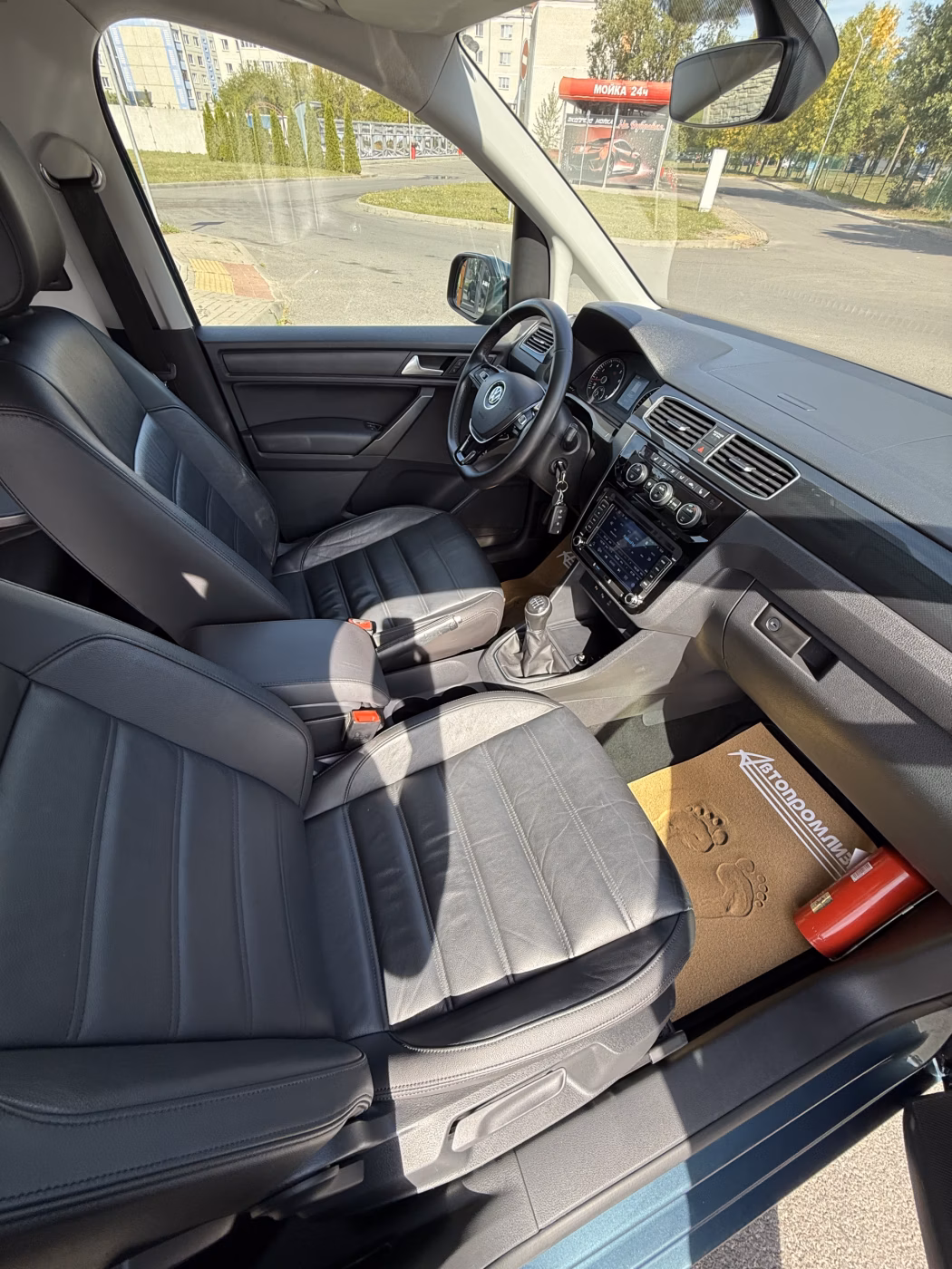 Volkswagen Caddy фото 10