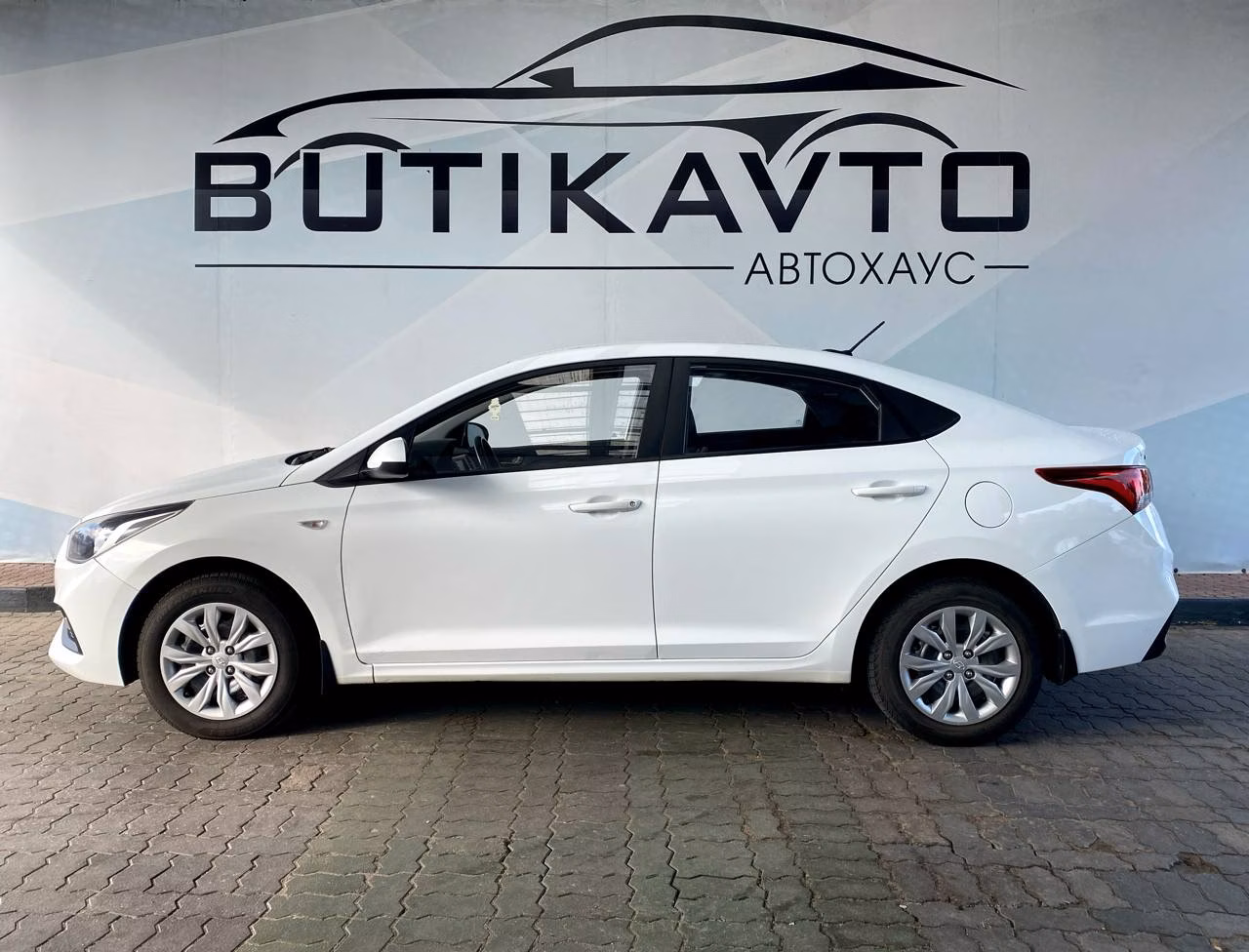 Hyundai Solaris фото 4