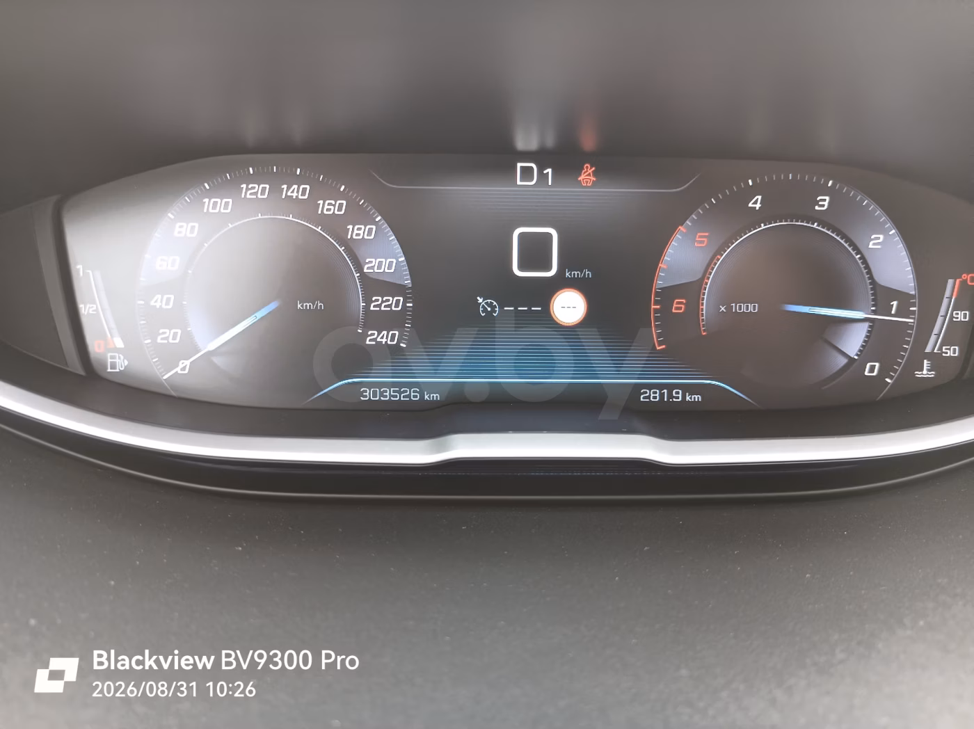 Peugeot 5008 фото 9