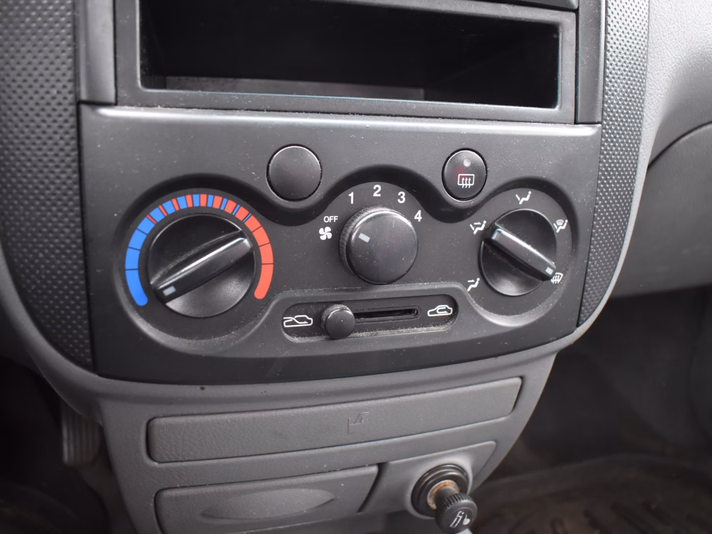 Daewoo Kalos фото 15