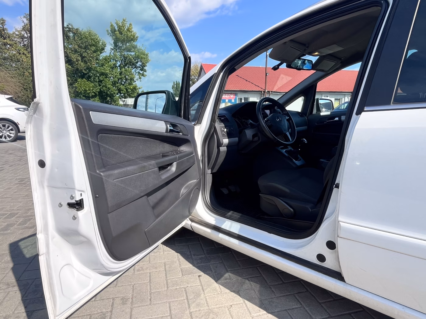 Opel Zafira фото 21