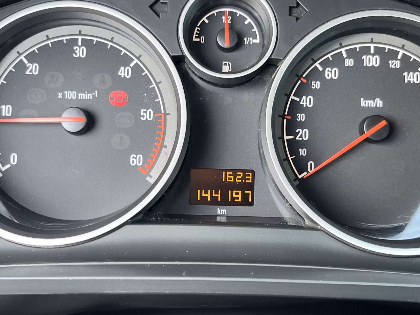 Opel Zafira фото 26