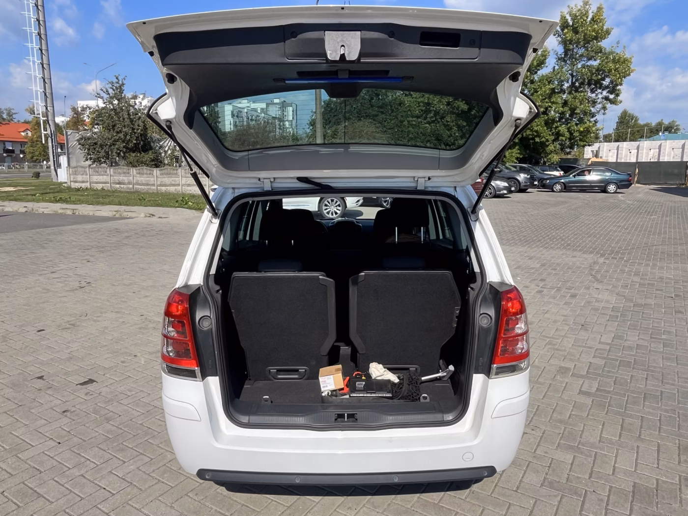 Opel Zafira фото 9