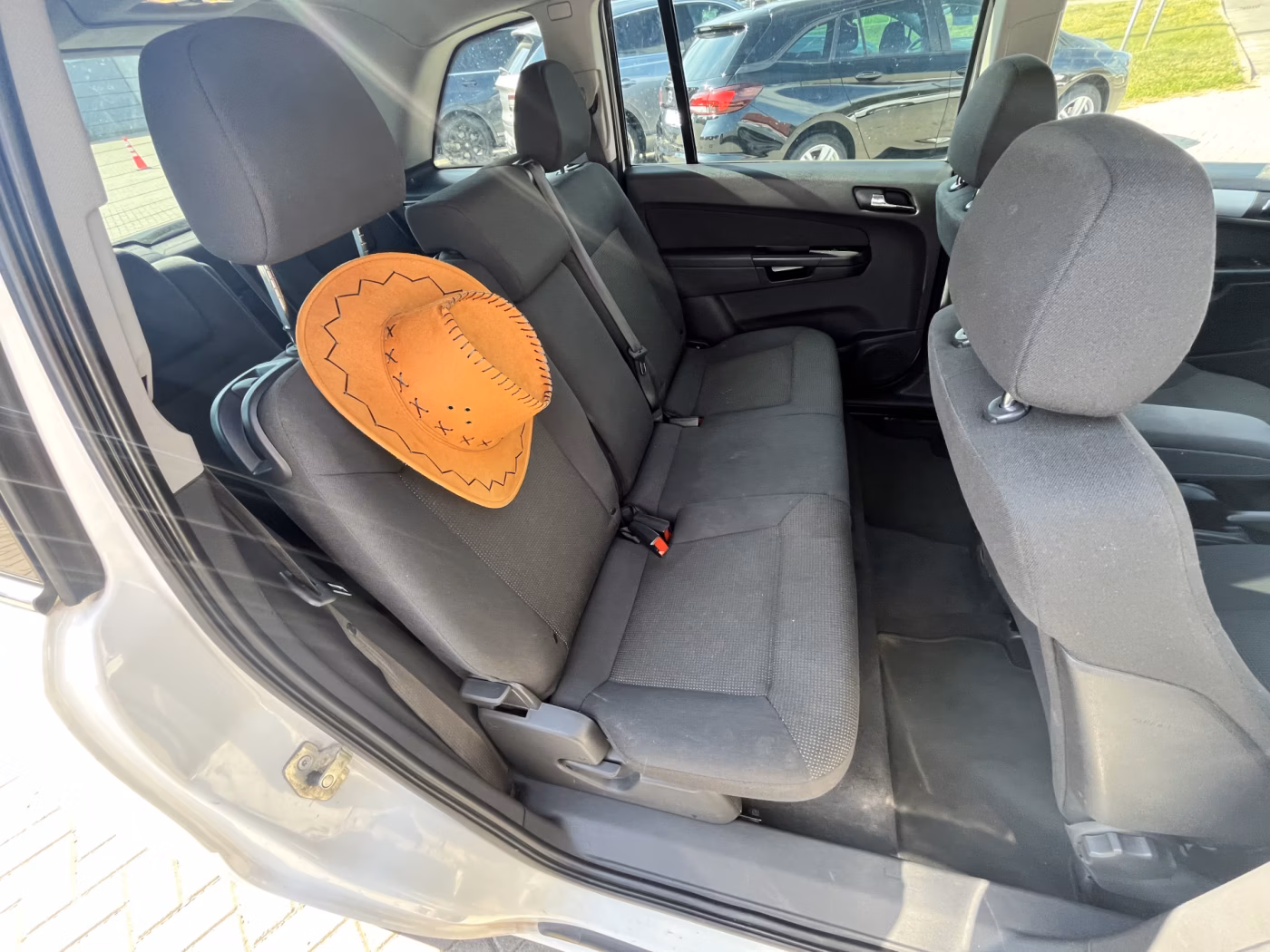 Opel Zafira фото 15
