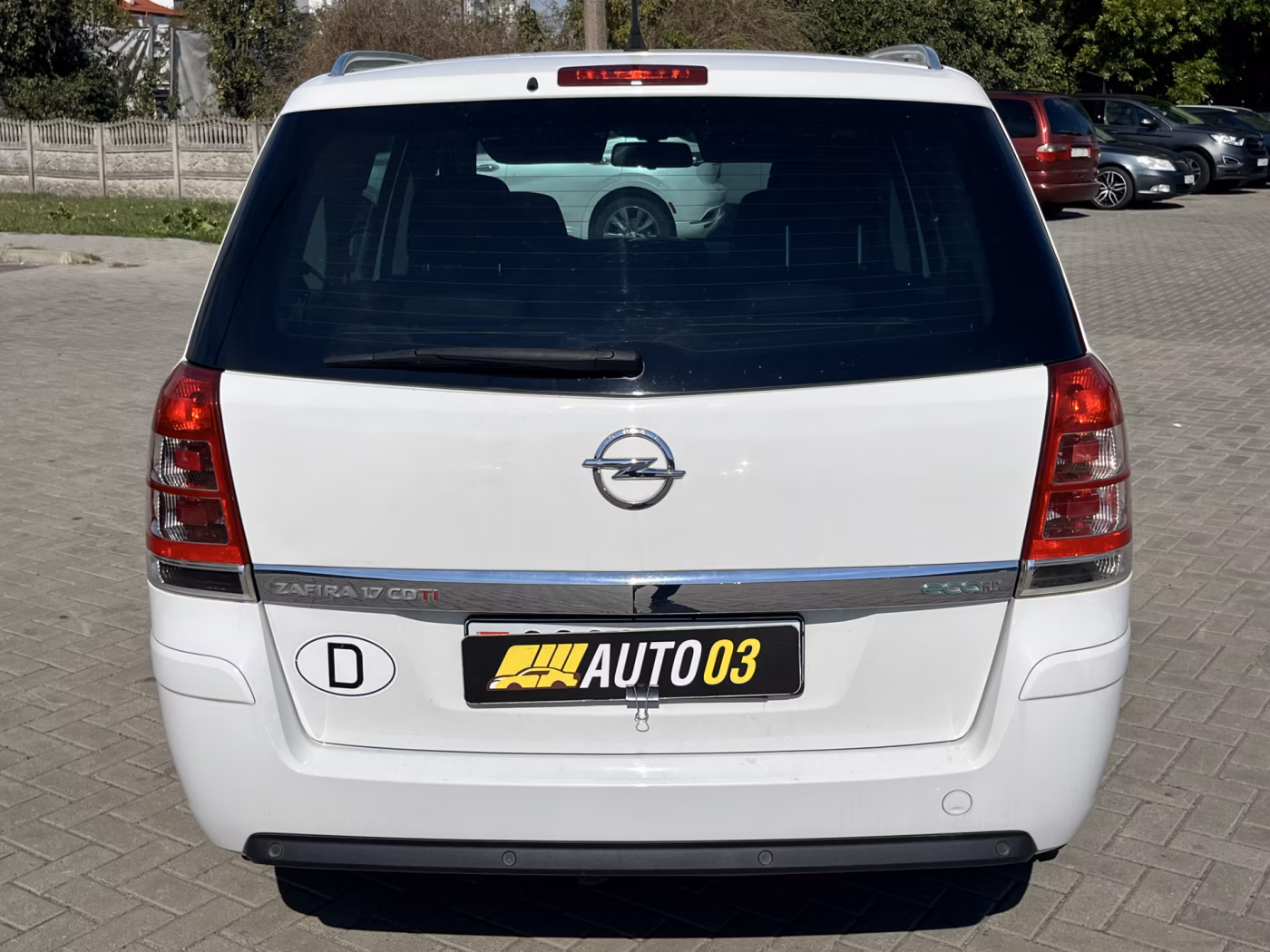 Opel Zafira фото 8
