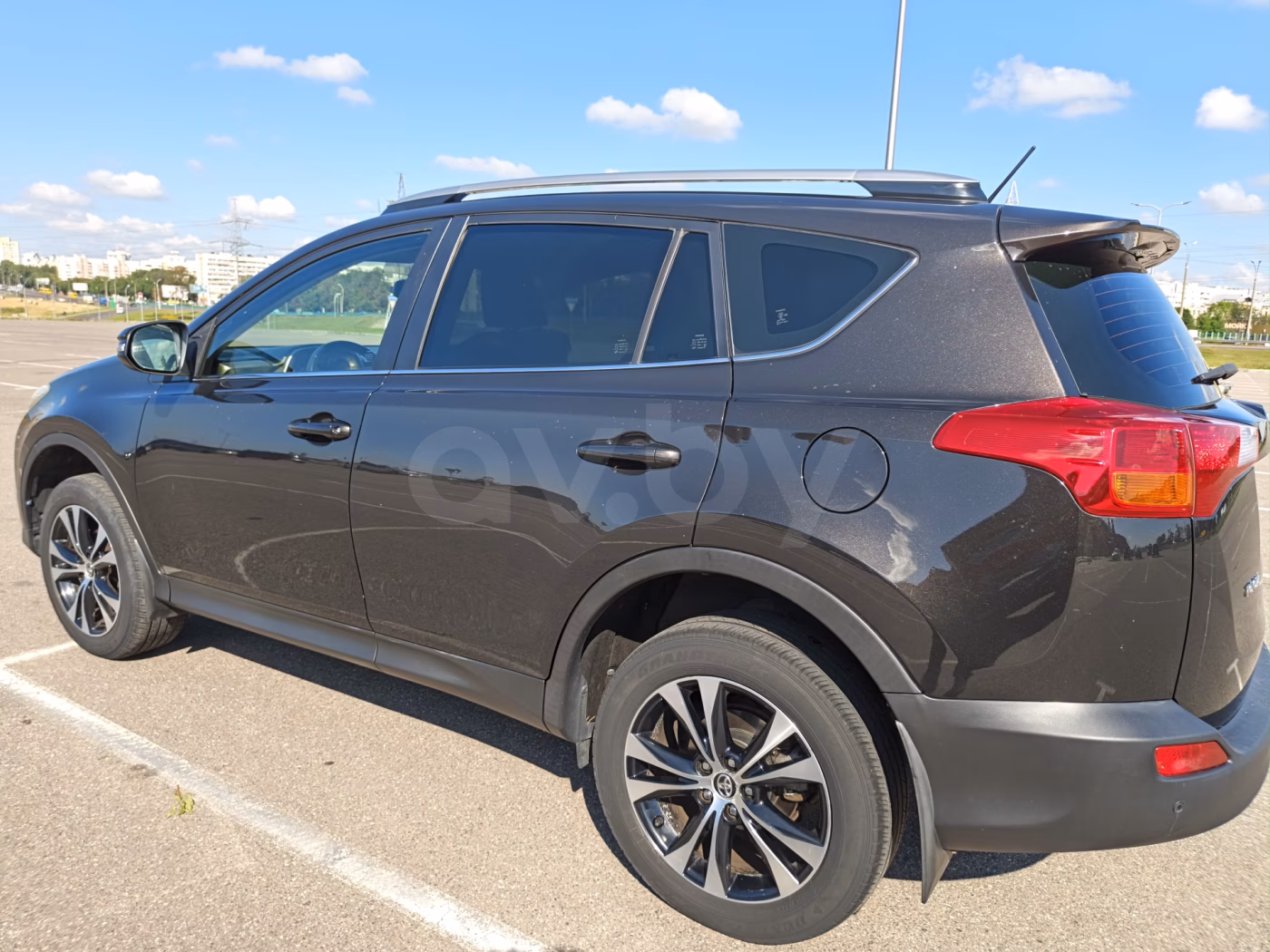Toyota RAV4 фото 5