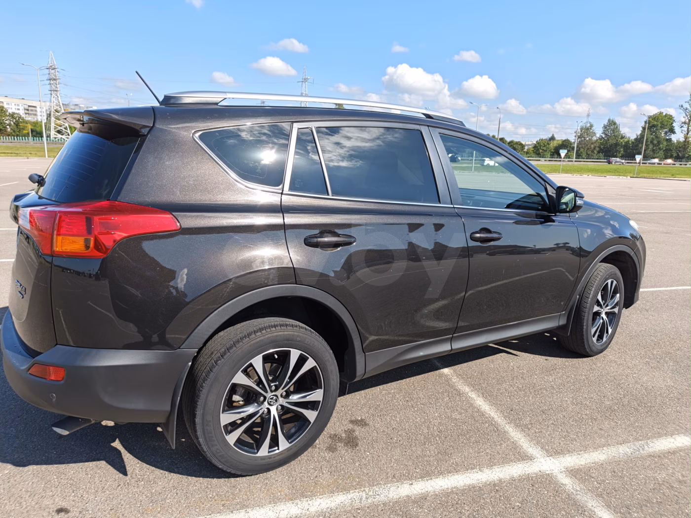 Toyota RAV4 фото 7