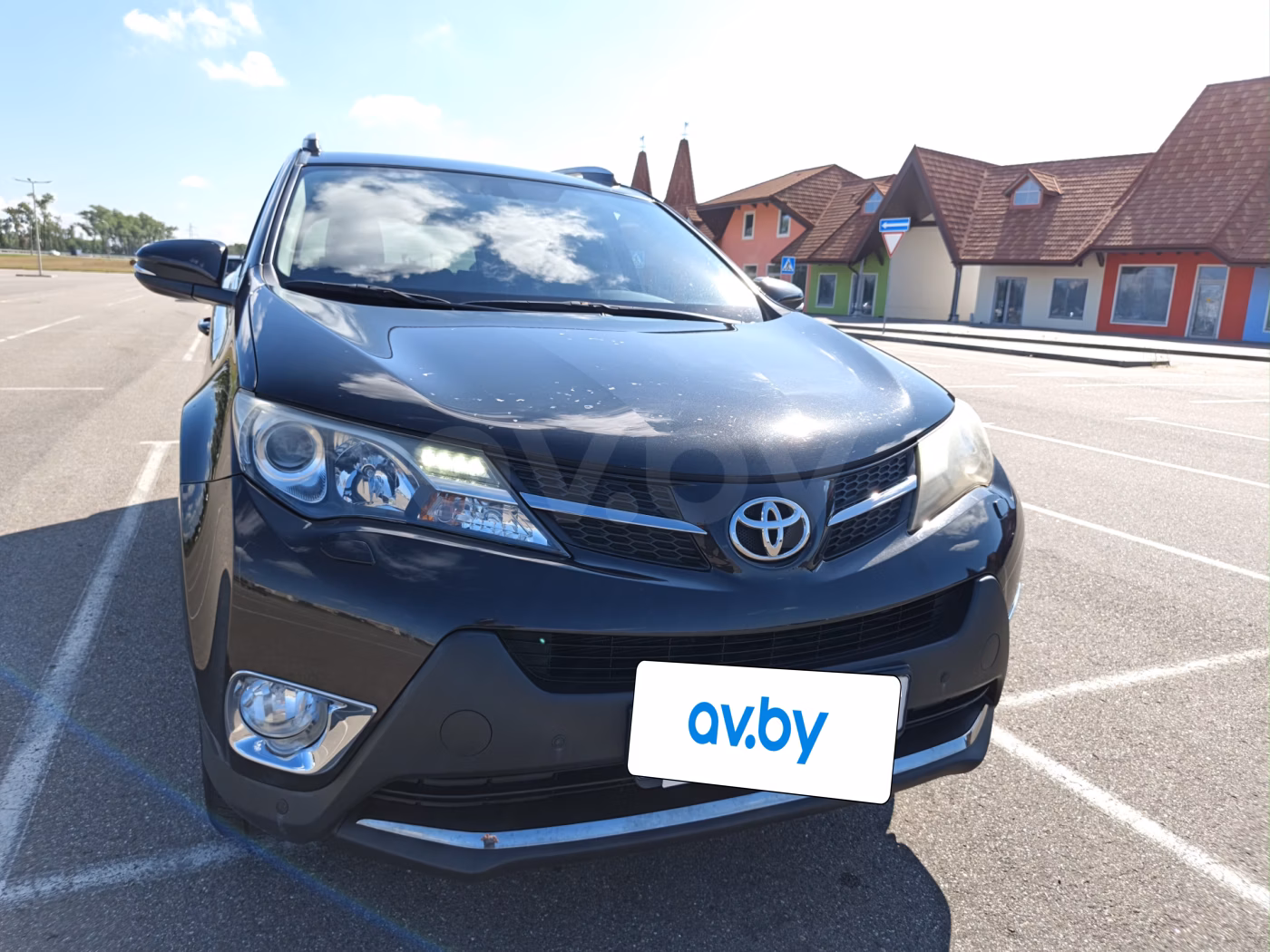 Toyota RAV4 фото 2