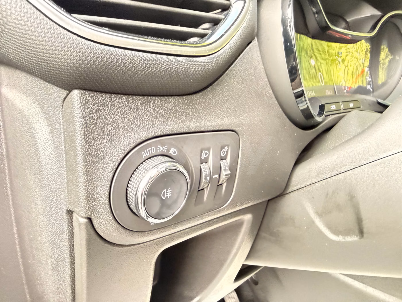 Opel Crossland X фото 21