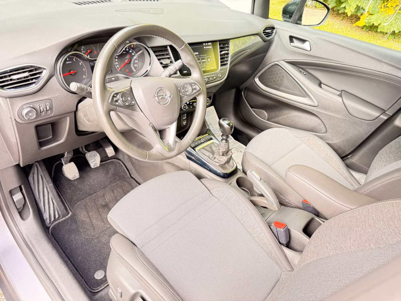 Opel Crossland X фото 18