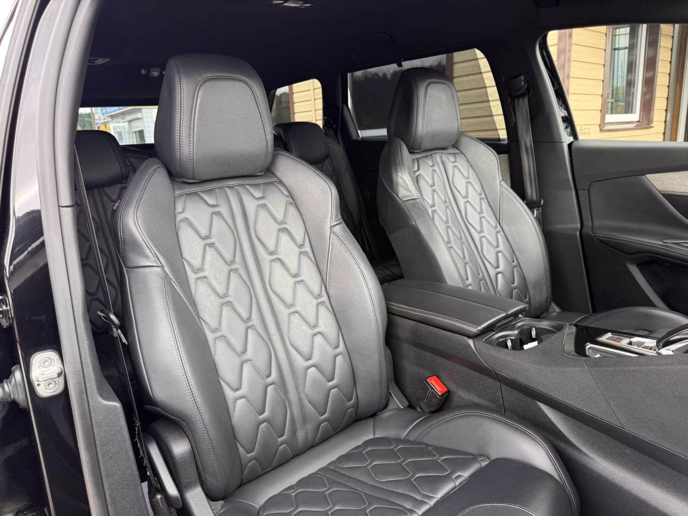 Peugeot 5008 фото 22