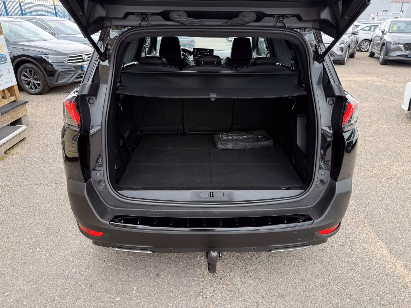 Peugeot 5008 фото 17