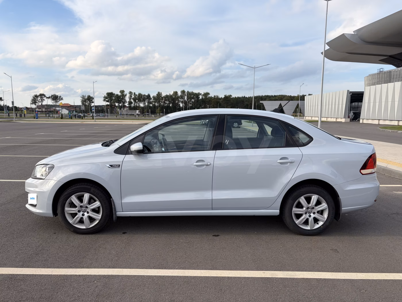 Volkswagen Polo Sedan фото 3